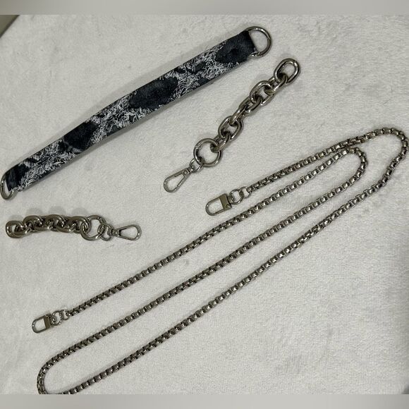 Genuine Leather Denim Quilted Pattern, Handmade Unique Bow Kisslock Baguette Bag - Picture 16 of 16